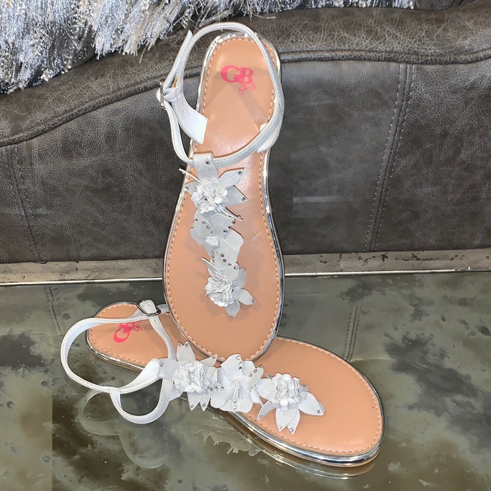 NWT GB GIRLS the beauty girl floral t-strap sandal